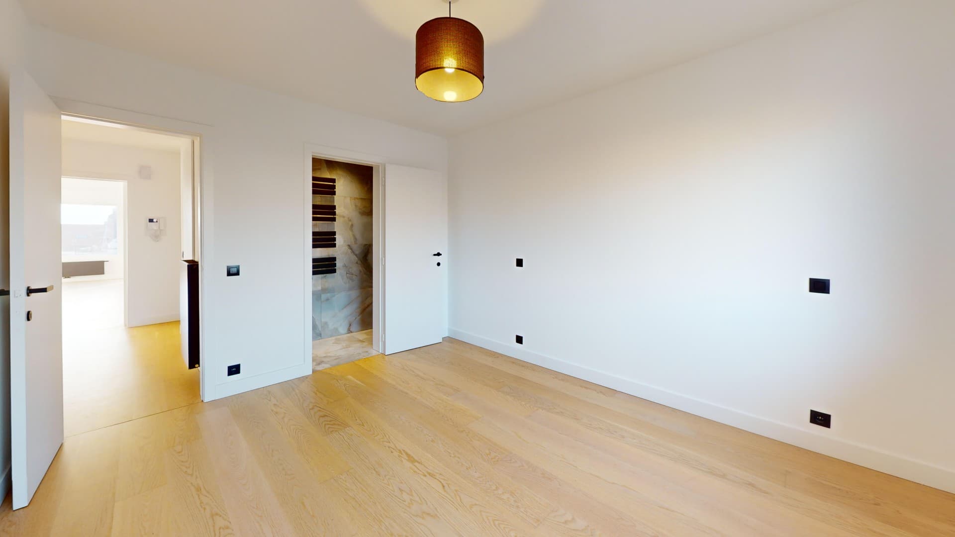 Master Bedroom with En-Suite